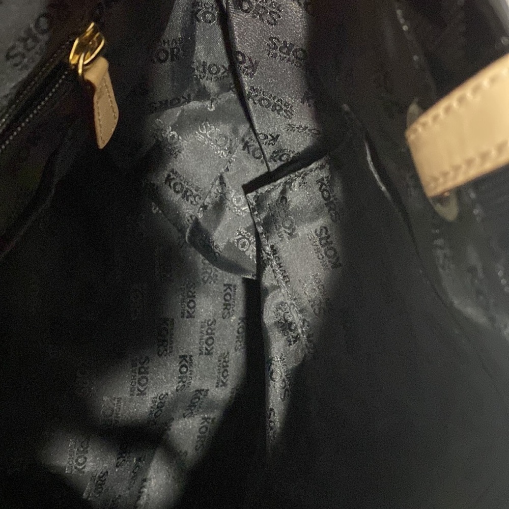 Michael Kors Purse - Picture 5 of 9